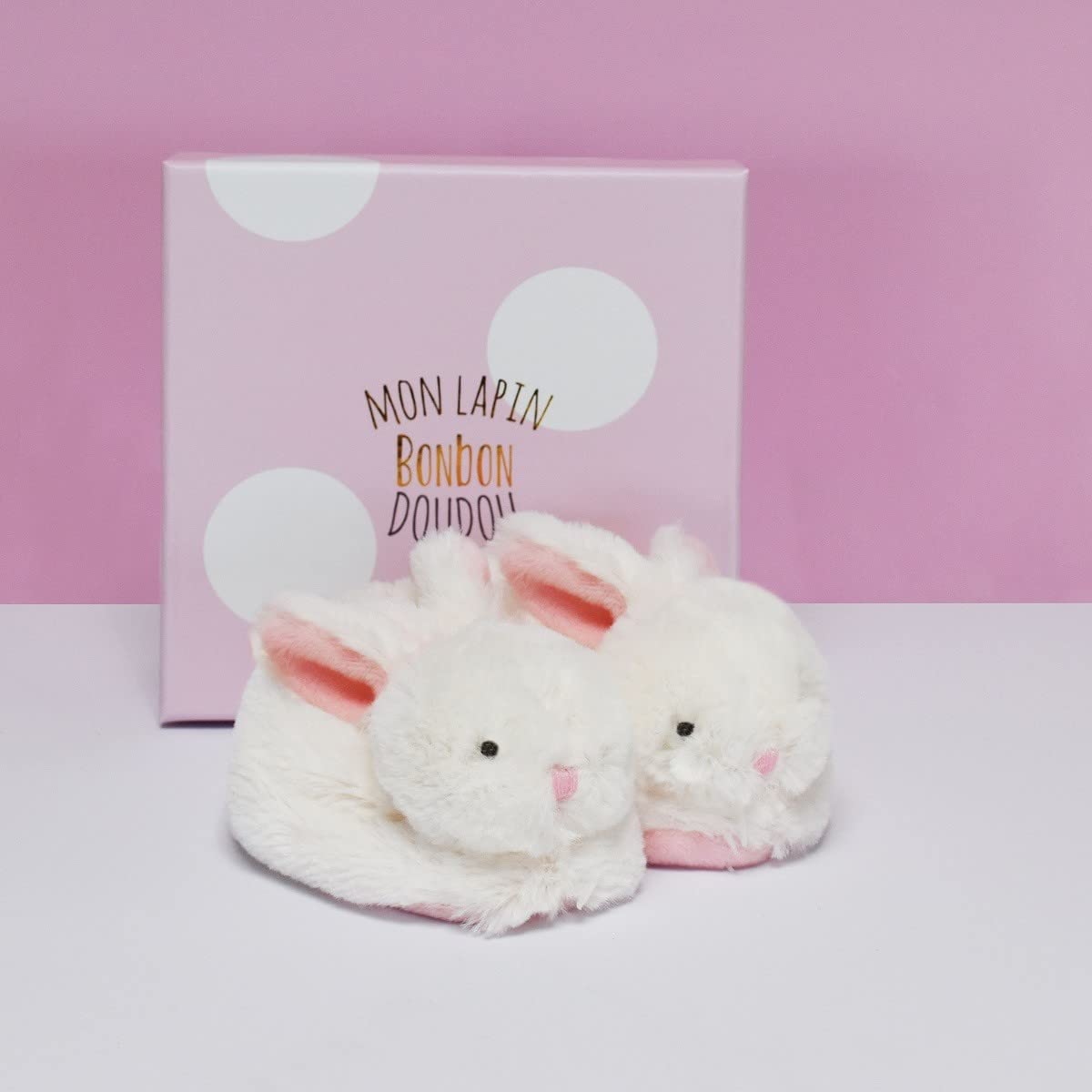 Coffret Chaussons avec Hochet Lapin Bonbon Acheter Chaussons Doudou et Compagnie Rose 0-6 Mois – Image 2