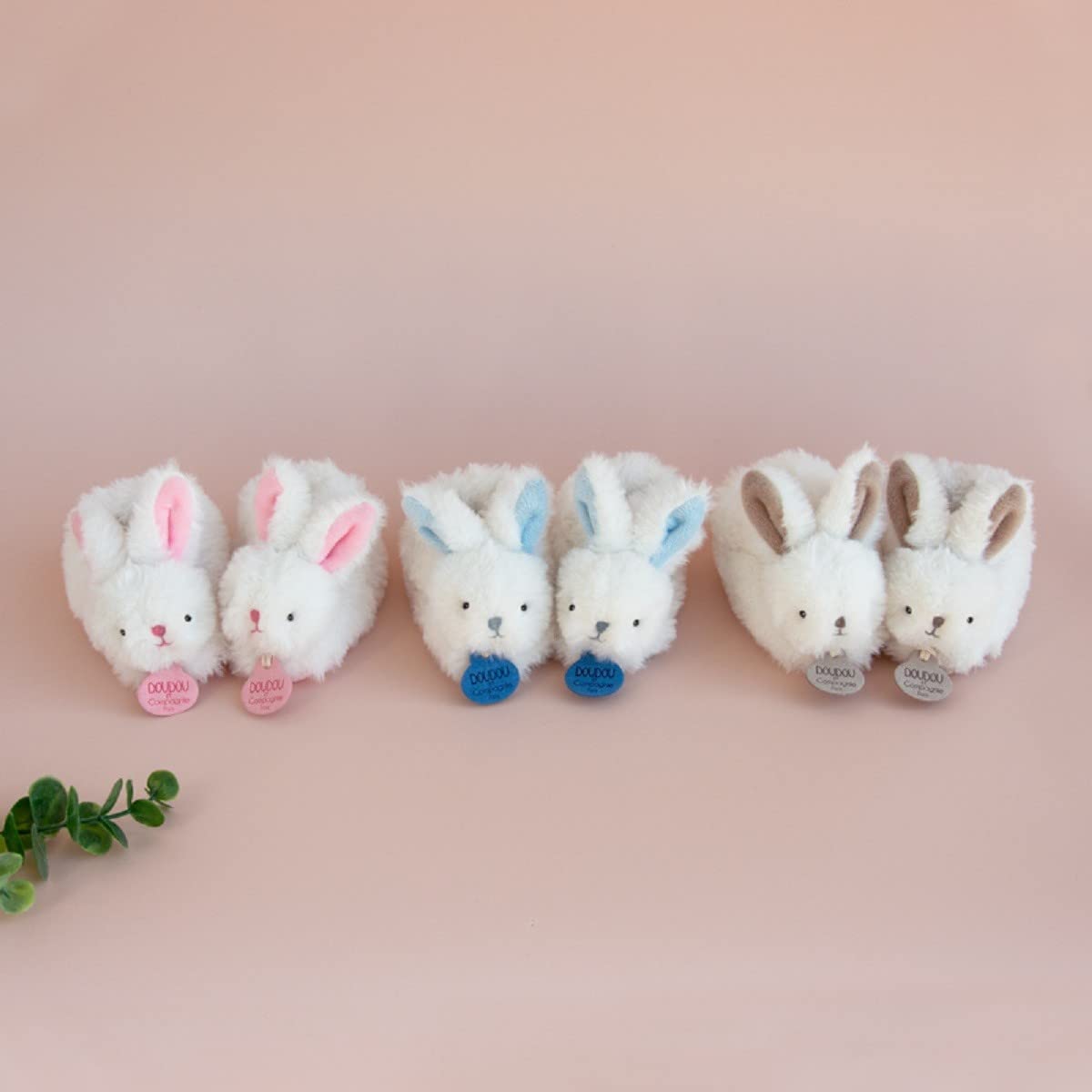 Coffret Chaussons avec Hochet Lapin Bonbon Acheter Chaussons Doudou et Compagnie Rose 0-6 Mois – Image 4